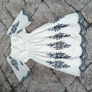 Anthropologie Kindred white eyelet bohemian dress Size M Excellent Condition